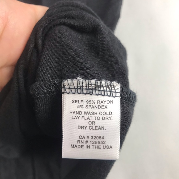 Anthropologie Dolan T Shirt Black V Neck Top M - Picture 5 of 6